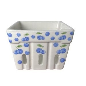 True Living Ceramic Berry Basket Holder 4.25in White Blue Blueberry Farmhouse